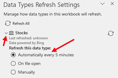 Панель Параметры обновления типов данных позволяет обновлять данные автоматически каждые пять минут, При открытии файла или Вручную.