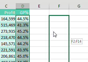 Указатель мыши перетаскивает контур диапазона вправо.